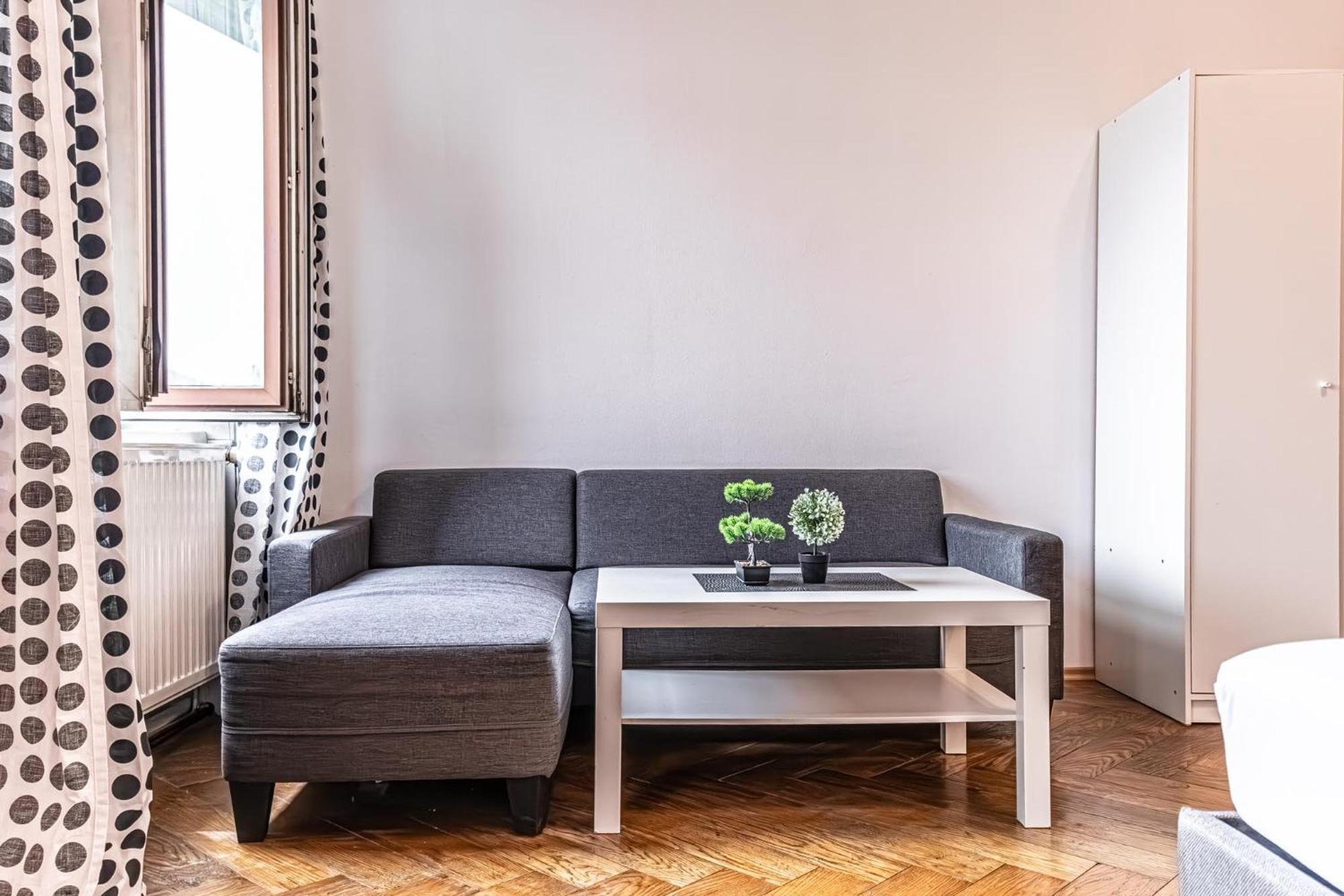 Lovely 1Br Apt. Near Akh Hospital Відень Екстер'єр фото